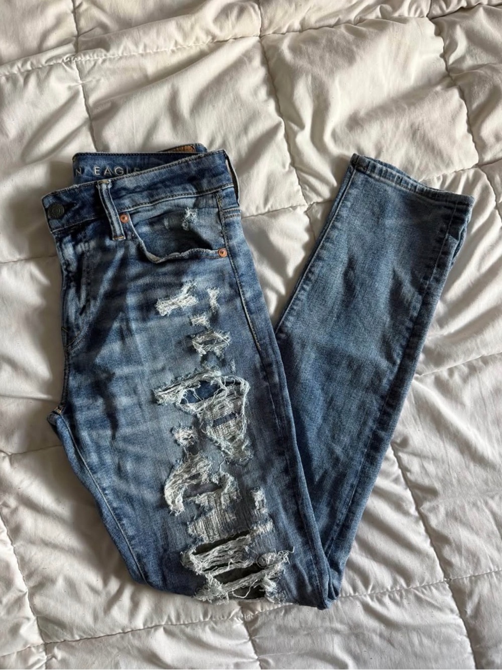 American Eagle Outfitters Distressed Dark Blue Skinny Jeans